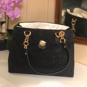Black Tommy Hilfiger Handbag